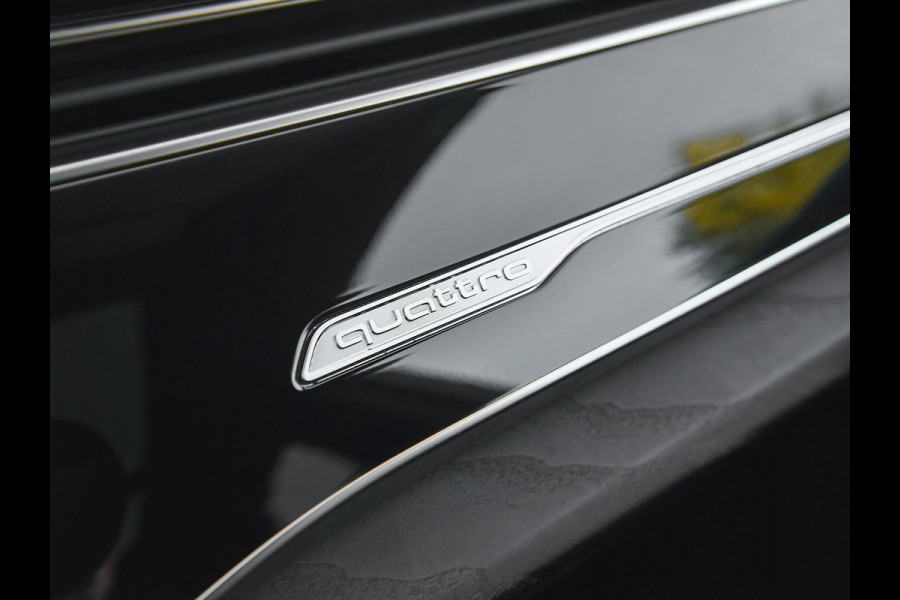 Audi Q7 55 TFSI quattro S Line Ex BTW/ BPM Panoramadak ACC Leren bekleding 22 inch velgen Trekhaak