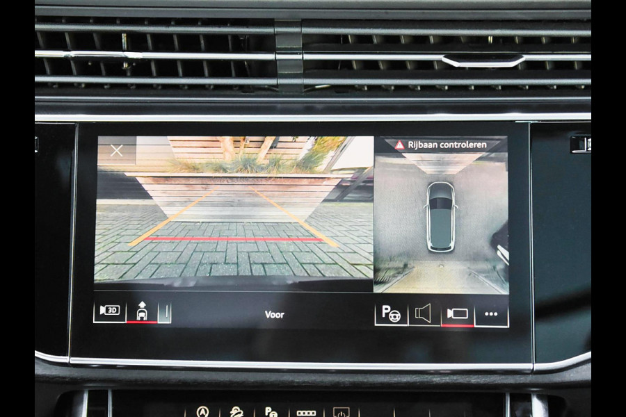 Audi Q7 55 TFSI quattro S Line Ex BTW/ BPM Panoramadak ACC Leren bekleding 22 inch velgen Trekhaak