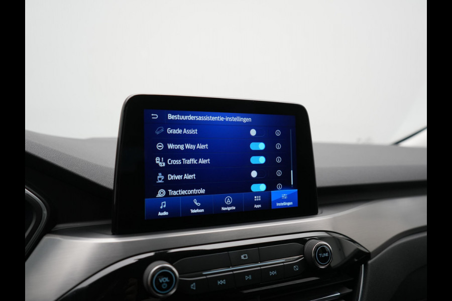 Ford Kuga 2.5 PHEV Titanium X 225pk Dealer O.H. | Trekhaak Af Fabriek | Adaptive Cruise | Head Up | 360 Camera | Sportstoelen & Stuur Verwarmd | BLIS | Keyless | Apple Carplay | Navigatie | DAB | 20"L.M |