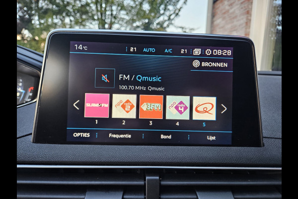 Peugeot 5008 1.2 PureTech Crossway 7-Zitplaatsen! Camera! Carplay! Airco! Navigatie! Cruise Control! Nette Auto!