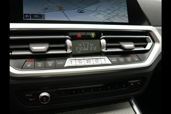 BMW 3 Serie Touring 330e M Sport PHEV 293pk Dealer O.H. | SOH 89,2% | Panodak | Head Up | Adaptive Cruise | 360 Camera | Adaptief Onderstel | Laser LED | Alcantara Sportstoelen Memory & Verwarmd | Sfeerverlichting | Keyless |  BLIS | Stuur Vewarmd Apple Carplay | Plug In Hybrid |