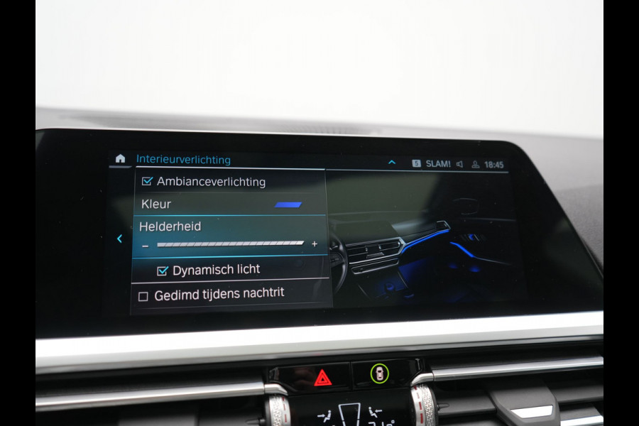 BMW 3 Serie Touring 330e M Sport PHEV 293pk Dealer O.H. | SOH 89,2% | Panodak | Head Up | Adaptive Cruise | 360 Camera | Adaptief Onderstel | Laser LED | Alcantara Sportstoelen Memory & Verwarmd | Sfeerverlichting | Keyless |  BLIS | Stuur Vewarmd Apple Carplay | Plug In Hybrid |