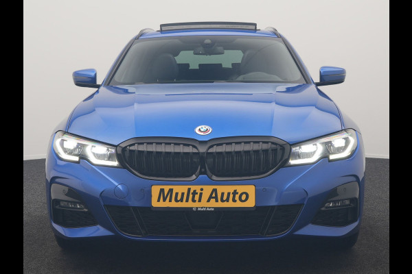BMW 3 Serie Touring 330e M Sport PHEV 293pk Dealer O.H. | SOH 89,2% | Panodak | Head Up | Adaptive Cruise | 360 Camera | Adaptief Onderstel | Laser LED | Alcantara Sportstoelen Memory & Verwarmd | Sfeerverlichting | Keyless |  BLIS | Stuur Vewarmd Apple Carplay | Plug In Hybrid |