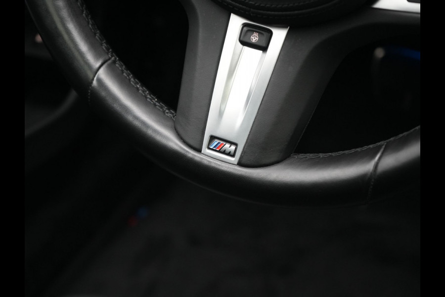 BMW 3 Serie Touring 330e M Sport PHEV 293pk Dealer O.H. | SOH 89,2% | Panodak | Head Up | Adaptive Cruise | 360 Camera | Adaptief Onderstel | Laser LED | Alcantara Sportstoelen Memory & Verwarmd | Sfeerverlichting | Keyless |  BLIS | Stuur Vewarmd Apple Carplay | Plug In Hybrid |