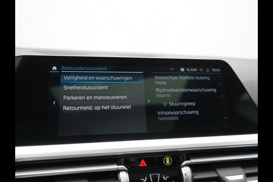 BMW 3 Serie Touring 330e M Sport PHEV 293pk Dealer O.H. | SOH 89,2% | Panodak | Head Up | Adaptive Cruise | 360 Camera | Adaptief Onderstel | Laser LED | Alcantara Sportstoelen Memory & Verwarmd | Sfeerverlichting | Keyless |  BLIS | Stuur Vewarmd Apple Carplay | Plug In Hybrid |