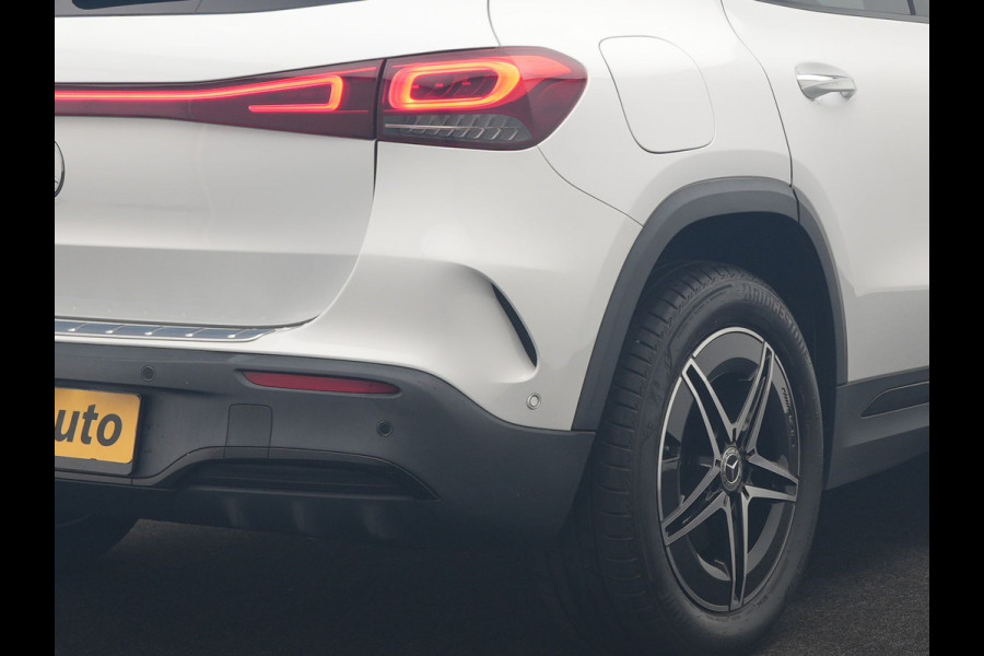 Mercedes-Benz EQA 250 AMG Line 67 kWh 190pk Dealer O.H. | Panodak | Camera | Sfeerverlichting | Alcantara Sportstoelen Verwarmd | BLIS | Keyless | Apple Carplay | Cruise Control | Navigatie | DAB | Virtual |