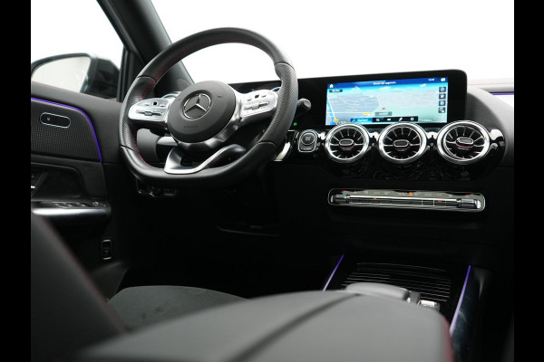 Mercedes-Benz EQA 250 AMG Line 67 kWh 190pk Dealer O.H. | Panodak | Camera | Sfeerverlichting | Alcantara Sportstoelen Verwarmd | BLIS | Keyless | Apple Carplay | Cruise Control | Navigatie | DAB | Virtual |