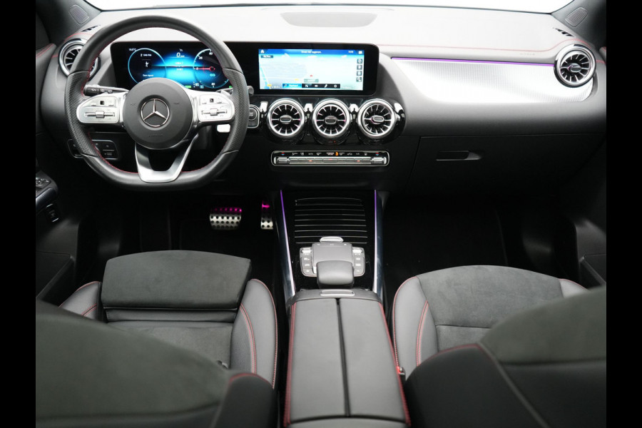 Mercedes-Benz EQA 250 AMG Line 67 kWh 190pk Dealer O.H. | Panodak | Camera | Sfeerverlichting | Alcantara Sportstoelen Verwarmd | BLIS | Keyless | Apple Carplay | Cruise Control | Navigatie | DAB | Virtual |