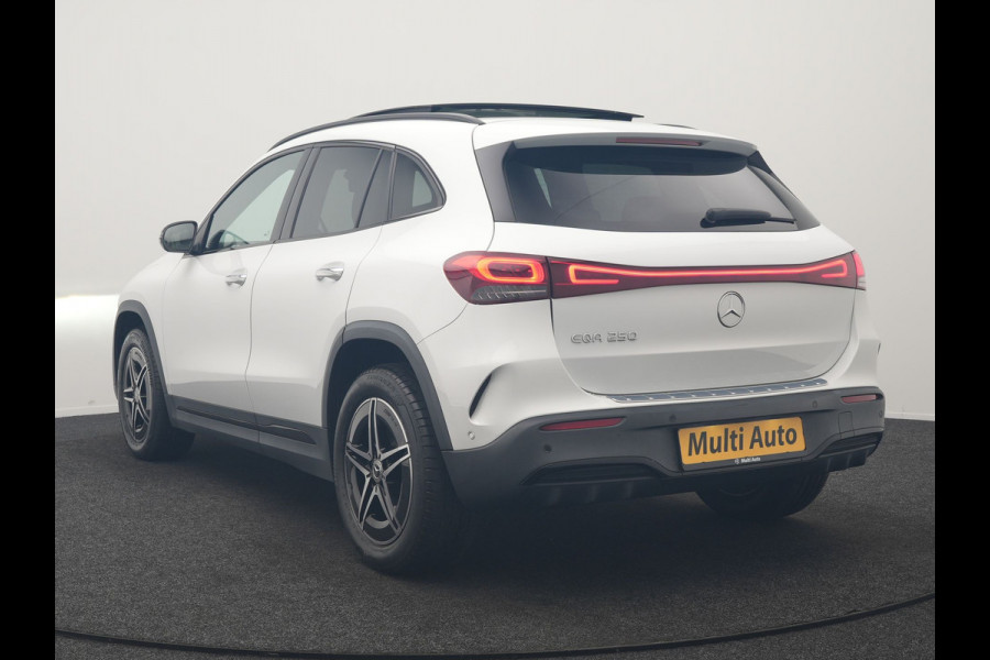 Mercedes-Benz EQA 250 AMG Line 67 kWh 190pk Dealer O.H. | Panodak | Camera | Sfeerverlichting | Alcantara Sportstoelen Verwarmd | BLIS | Keyless | Apple Carplay | Cruise Control | Navigatie | DAB | Virtual |