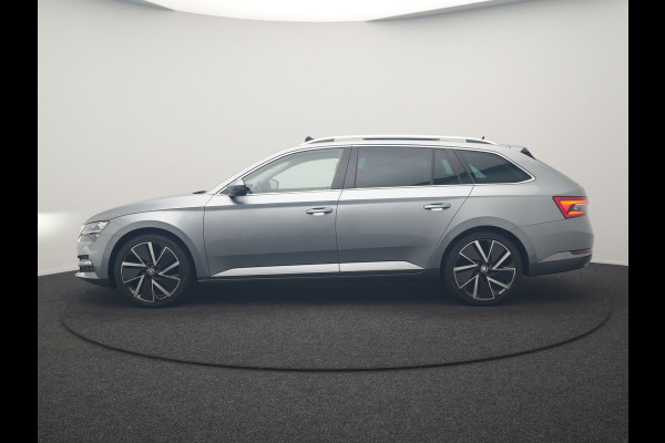 Škoda Superb Combi 1.4 TSI iV Laurin & Klement PHEV 218pk Dealer O.H. | Trekhaak Af Fabriek | Panodak | Adaptive Cruise | 360 Camera | Canton Audio | Lederen Comfortstoelen Memory & Massage & Ventilatie | Sfeerverlichting | Stoelen & Stuur Verwarmd | BLIS | Keyless | Plug In Hybrid |