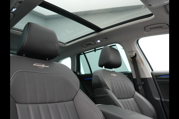Škoda Superb Combi 1.4 TSI iV Laurin & Klement PHEV 218pk Dealer O.H. | Trekhaak Af Fabriek | Panodak | Adaptive Cruise | 360 Camera | Canton Audio | Lederen Comfortstoelen Memory & Massage & Ventilatie | Sfeerverlichting | Stoelen & Stuur Verwarmd | BLIS | Keyless | Plug In Hybrid |