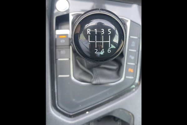 Volkswagen Tiguan 1.4 TSI Comfortline Bus./ Facelift/ Clima/ Camera/ Carplay/ Adaptive Cruise