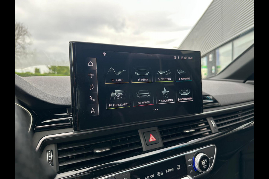 Audi A4 Limousine 35 TFSI S-line Competition, Automaat, Carplay, Cruise, Pano, VirtualCockpit, NAP