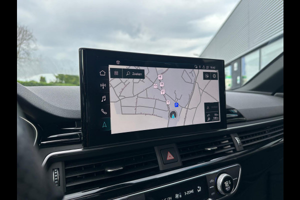 Audi A4 Limousine 35 TFSI S-line Competition, Automaat, Carplay, Cruise, Pano, VirtualCockpit, NAP