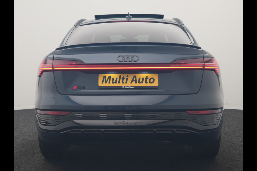 Audi Q8 Sportback e-tron 50 quattro S Line 95 kWh 340pk Dealer O.H. | Panodak | Luchtvering | 360 Camera | Matrix LED | Alcantara Sportstoelen Verwarmd | Keyless | Sfeerverlichting | Apple Carplay | Navigatie | DAB | 21"L.M |