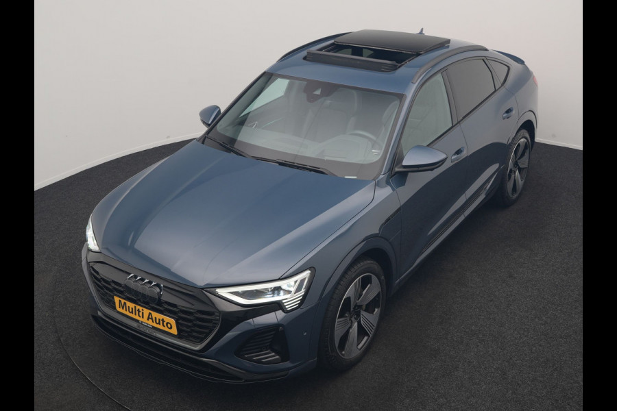 Audi Q8 Sportback e-tron 50 quattro S Line 95 kWh 340pk Dealer O.H. | Panodak | Luchtvering | 360 Camera | Matrix LED | Alcantara Sportstoelen Verwarmd | Keyless | Sfeerverlichting | Apple Carplay | Navigatie | DAB | 21"L.M |