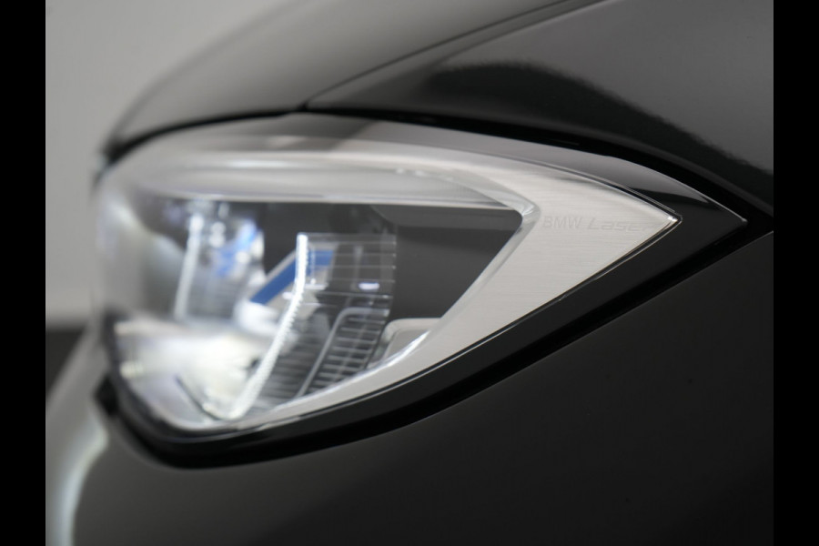 BMW 3 Serie Touring 330e Sportline PHEV 293pk Dealer O.H. | SOH 86,2% | Trekhaak Af Fabriek | Head Up | Adaptive Cruise | Laser LED | 360 Camera | Lederen Sportstoelen Memory & Verwarmd | Stuur Verwarmd | Keyless | BLIS | Sfeerverlichting | Apple Ca