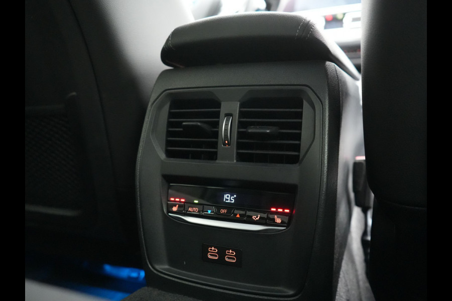 BMW 3 Serie Touring 330e Sportline PHEV 293pk Dealer O.H. | SOH 86,2% | Trekhaak Af Fabriek | Head Up | Adaptive Cruise | Laser LED | 360 Camera | Lederen Sportstoelen Memory & Verwarmd | Stuur Verwarmd | Keyless | BLIS | Sfeerverlichting | Apple Ca
