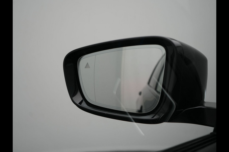 BMW 3 Serie Touring 330e Sportline PHEV 293pk Dealer O.H. | SOH 86,2% | Trekhaak Af Fabriek | Head Up | Adaptive Cruise | Laser LED | 360 Camera | Lederen Sportstoelen Memory & Verwarmd | Stuur Verwarmd | Keyless | BLIS | Sfeerverlichting | Apple Ca