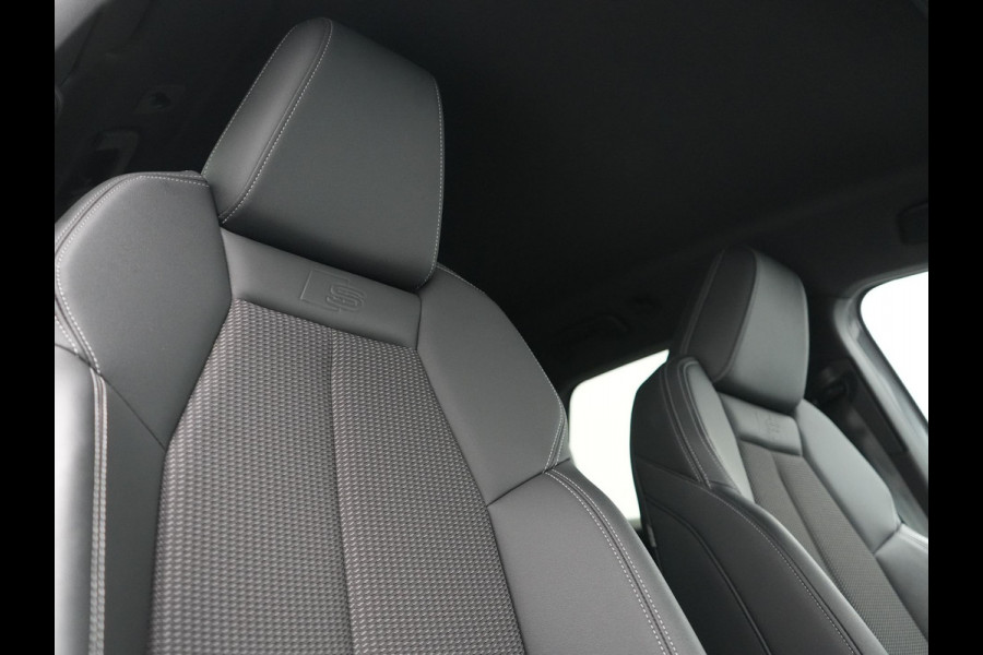 Audi Q4 e-tron 40 S Line 77 kWh 204pk Dealer O.H. | SOH 96,5 % | Trekhaak Af Fabriek | Adaptive Cruise | Head Up | Camera | Matrix LED | Sportstoelen Verwarmd | Sfeerverlichting | BLIS | Keyless | Apple Carplay | Navigatie | DAB | 19"L.M |