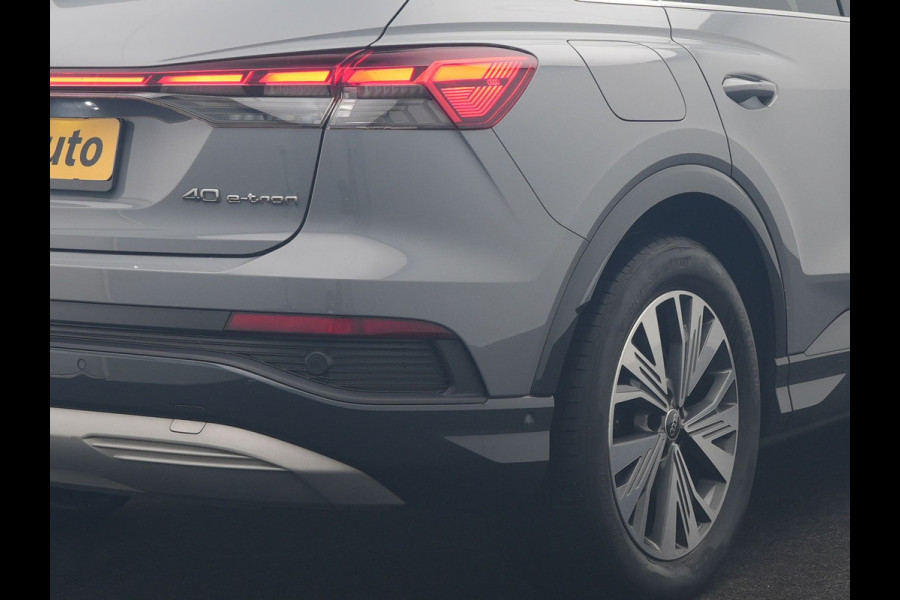 Audi Q4 e-tron 40 S Line 77 kWh 204pk Dealer O.H. | SOH 96,5 % | Trekhaak Af Fabriek | Adaptive Cruise | Head Up | Camera | Matrix LED | Sportstoelen Verwarmd | Sfeerverlichting | BLIS | Keyless | Apple Carplay | Navigatie | DAB | 19"L.M |