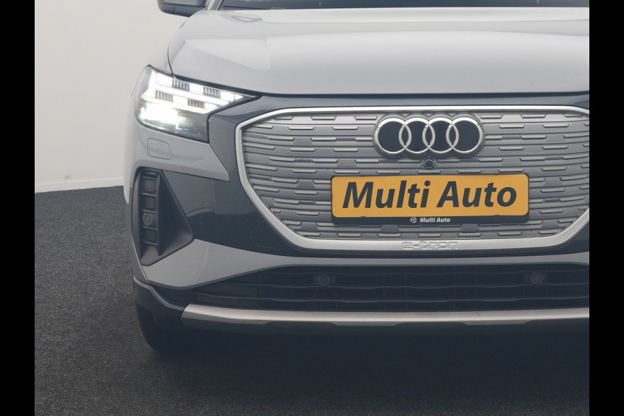 Audi Q4 e-tron 40 S Line 77 kWh 204pk Dealer O.H. | SOH 96,5 % | Trekhaak Af Fabriek | Adaptive Cruise | Head Up | Camera | Matrix LED | Sportstoelen Verwarmd | Sfeerverlichting | BLIS | Keyless | Apple Carplay | Navigatie | DAB | 19"L.M |