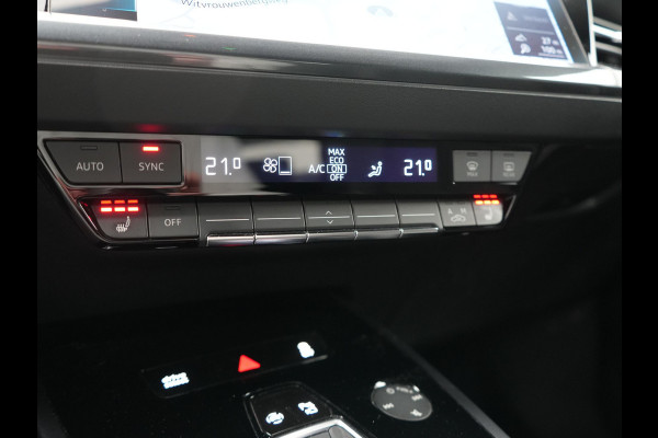 Audi Q4 e-tron 40 S Line 77 kWh 204pk Dealer O.H. | SOH 96,5 % | Trekhaak Af Fabriek | Adaptive Cruise | Head Up | Camera | Matrix LED | Sportstoelen Verwarmd | Sfeerverlichting | BLIS | Keyless | Apple Carplay | Navigatie | DAB | 19"L.M |