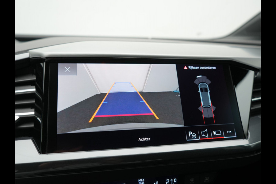 Audi Q4 e-tron 40 S Line 77 kWh 204pk Dealer O.H. | SOH 96,5 % | Trekhaak Af Fabriek | Adaptive Cruise | Head Up | Camera | Matrix LED | Sportstoelen Verwarmd | Sfeerverlichting | BLIS | Keyless | Apple Carplay | Navigatie | DAB | 19"L.M |