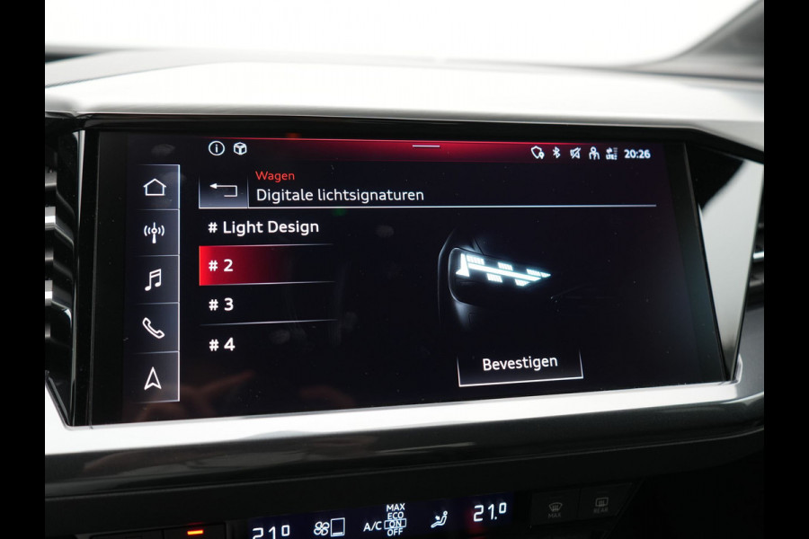 Audi Q4 e-tron 40 S Line 77 kWh 204pk Dealer O.H. | SOH 96,5 % | Trekhaak Af Fabriek | Adaptive Cruise | Head Up | Camera | Matrix LED | Sportstoelen Verwarmd | Sfeerverlichting | BLIS | Keyless | Apple Carplay | Navigatie | DAB | 19"L.M |