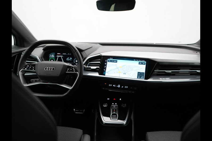 Audi Q4 e-tron 40 S Line 77 kWh 204pk Dealer O.H. | SOH 96,5 % | Trekhaak Af Fabriek | Adaptive Cruise | Head Up | Camera | Matrix LED | Sportstoelen Verwarmd | Sfeerverlichting | BLIS | Keyless | Apple Carplay | Navigatie | DAB | 19"L.M |
