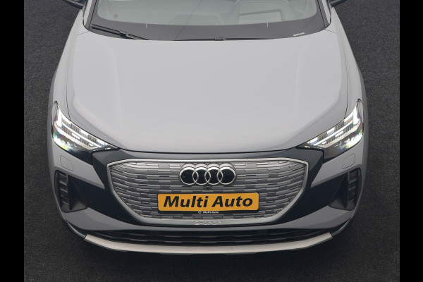 Audi Q4 e-tron 40 S Line 77 kWh 204pk Dealer O.H. | SOH 96,5 % | Trekhaak Af Fabriek | Adaptive Cruise | Head Up | Camera | Matrix LED | Sportstoelen Verwarmd | Sfeerverlichting | BLIS | Keyless | Apple Carplay | Navigatie | DAB | 19"L.M |
