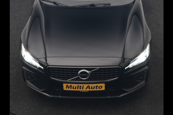 Volvo V60 T6 Recharge AWD R-Design PHEV 340pk Dealer O.H. | SOH 82,8% | Camera | Harman / Kardon | Lederen Sportstoelen Memory & Verwarmd | Stuur Verwarmd | Keyless | BLIS | Cruise Control | Apple Carplay | Navigatie | DAB | 20"L.M | Plug In Hybrid