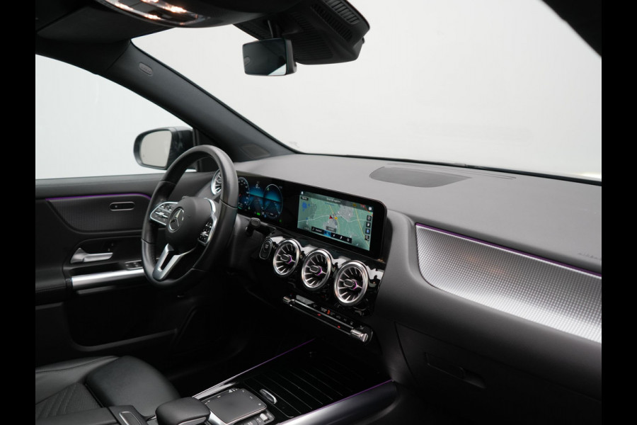 Mercedes-Benz EQA 250 Progressive 67 kWh 190pk Dealer O.H. | SOH 95,9% | Panodak | Adaptive Cruise | Camera | Sfeerverlichting | Sportstoelen Verwarmd | BLIS | Widescreen Navi | Apple Carplay | DAB |
