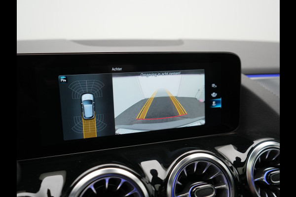 Mercedes-Benz EQA 250 Progressive 67 kWh 190pk Dealer O.H. | SOH 95,9% | Panodak | Adaptive Cruise | Camera | Sfeerverlichting | Sportstoelen Verwarmd | BLIS | Widescreen Navi | Apple Carplay | DAB |
