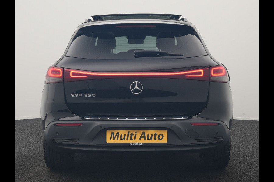 Mercedes-Benz EQA 250 Progressive 67 kWh 190pk Dealer O.H. | SOH 95,9% | Panodak | Adaptive Cruise | Camera | Sfeerverlichting | Sportstoelen Verwarmd | BLIS | Widescreen Navi | Apple Carplay | DAB |
