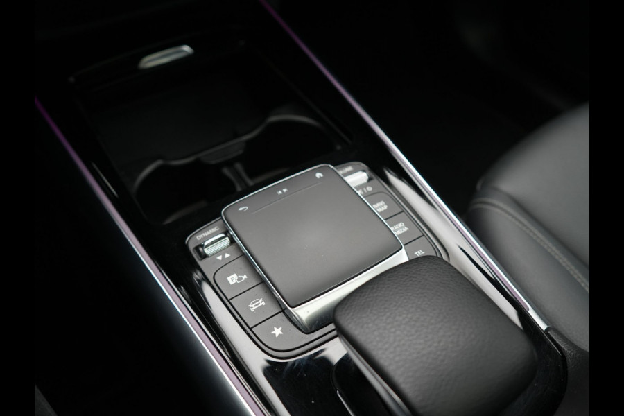 Mercedes-Benz EQA 250 Progressive 67 kWh 190pk Dealer O.H. | SOH 95,9% | Panodak | Adaptive Cruise | Camera | Sfeerverlichting | Sportstoelen Verwarmd | BLIS | Widescreen Navi | Apple Carplay | DAB |