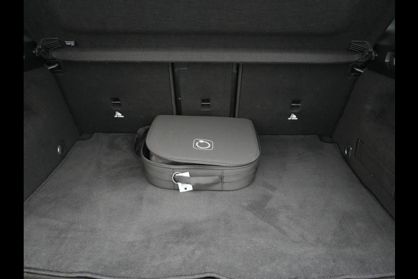 Mercedes-Benz EQA 250 Progressive 67 kWh 190pk Dealer O.H. | SOH 95,9% | Panodak | Adaptive Cruise | Camera | Sfeerverlichting | Sportstoelen Verwarmd | BLIS | Widescreen Navi | Apple Carplay | DAB |