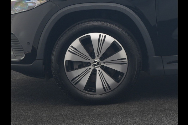 Mercedes-Benz EQA 250 Progressive 67 kWh 190pk Dealer O.H. | SOH 95,9% | Panodak | Adaptive Cruise | Camera | Sfeerverlichting | Sportstoelen Verwarmd | BLIS | Widescreen Navi | Apple Carplay | DAB |