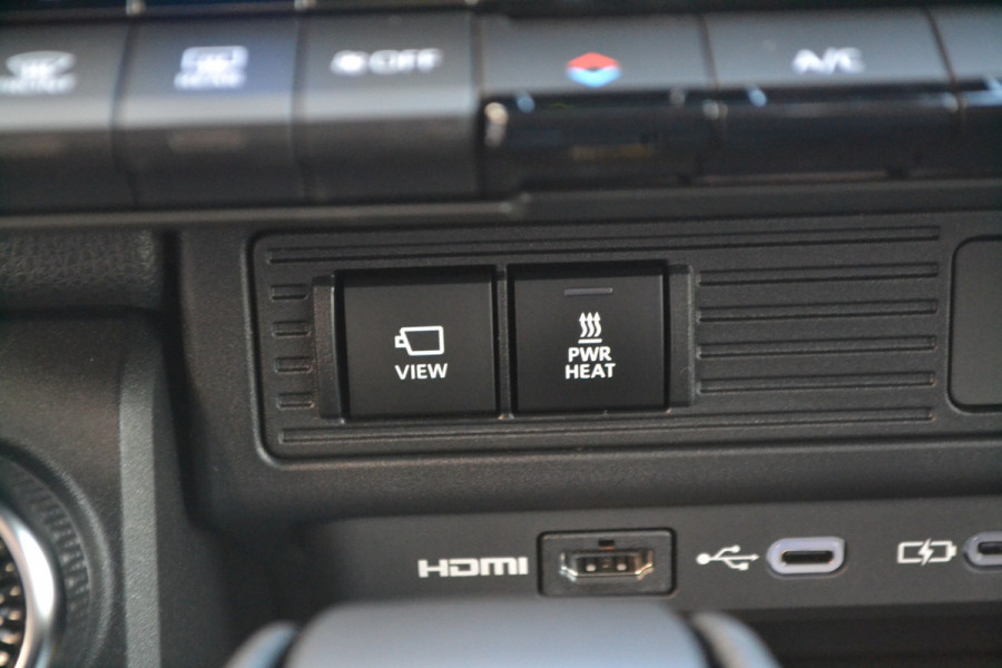Toyota Land Cruiser 2.8 D-4D Hybrid Professional Pano Dak VAN