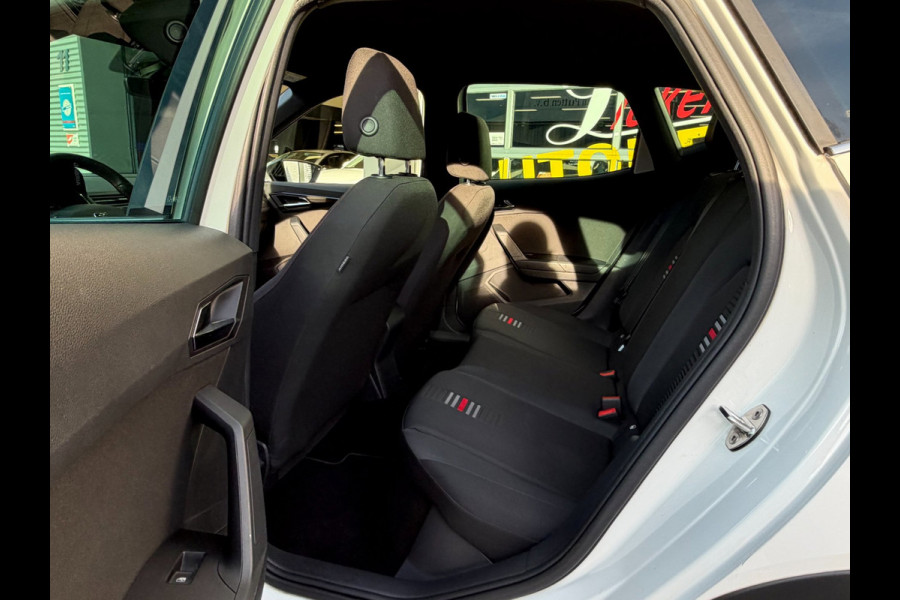 Seat Arona 1.0 TSI FR Business Intense - AUTOMAAT I Navigatie I Airco I Sport Pakket I Sport velgen I LED I PDC I Dealer onderh.