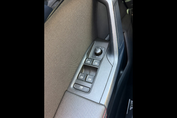 Seat Arona 1.0 TSI FR Business Intense - AUTOMAAT I Navigatie I Airco I Sport Pakket I Sport velgen I LED I PDC I Dealer onderh.