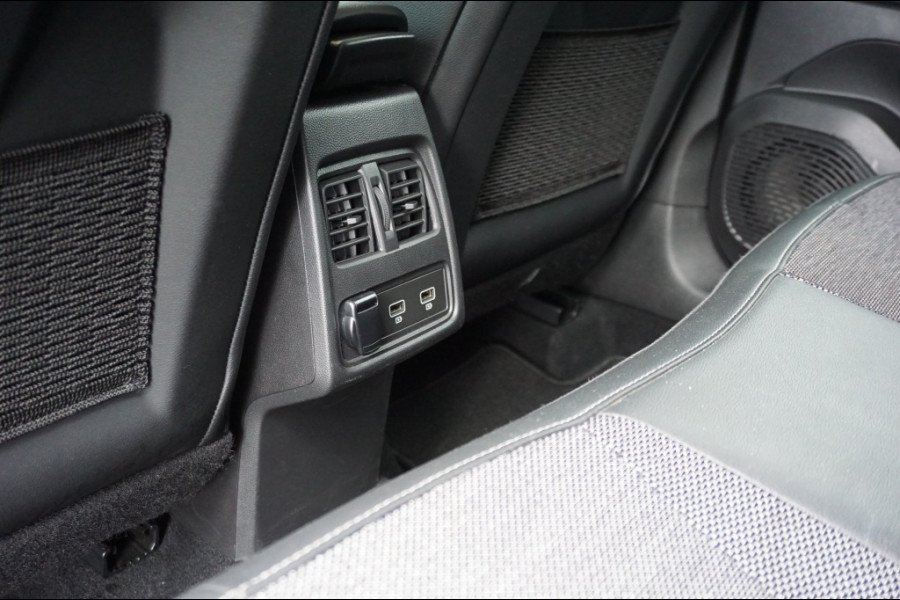 Renault Captur PHEV 160PK Intens | AUTOMAAT | DEC. 2020 | LUXE
