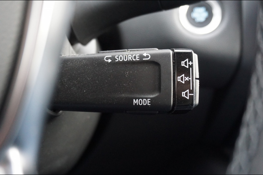 Renault Captur PHEV 160PK Intens | AUTOMAAT | DEC. 2020 | LUXE