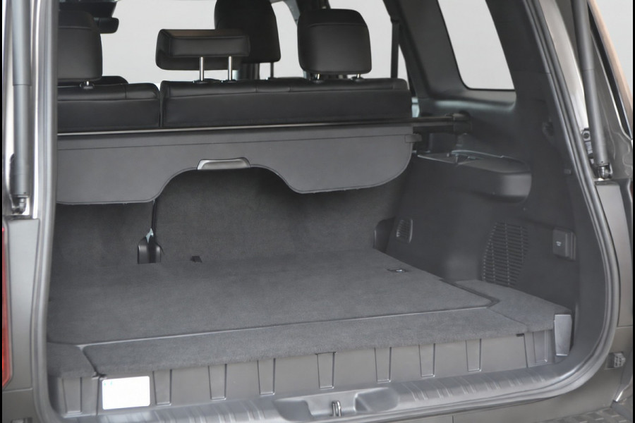 Toyota Land Cruiser 2.8 D-4D Professional VAN