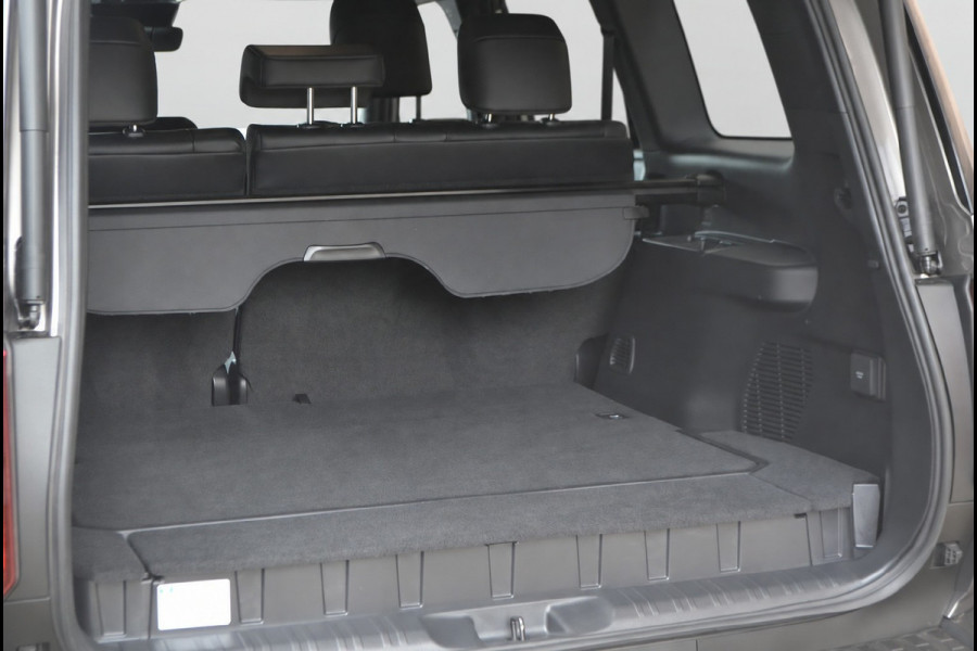 Toyota Land Cruiser 2.8 D-4D Hybrid Professional Pano Dak VAN