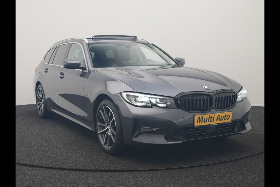 BMW 3 Serie Touring 320e Sportline PHEV Dealer O.H. | SOH 95,4% | Panodak | Adaptive Cruise | Camera | Sfeerverlichting | Sportstoelen Verwarmd | BLIS | Apple Carplay | Navigatie | DAB | Plug In Hybrid |