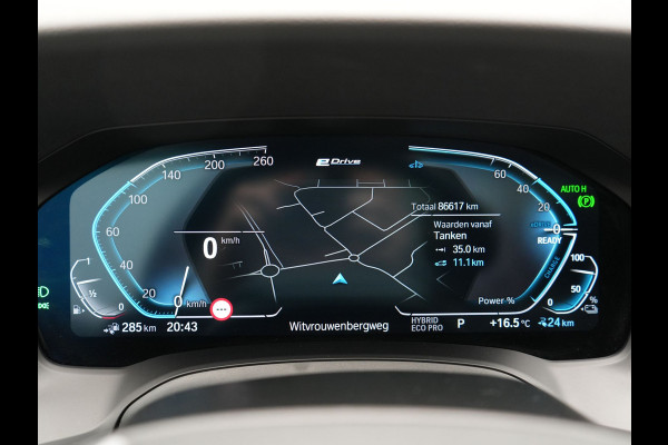 BMW 3 Serie Touring 320e Sportline PHEV Dealer O.H. | SOH 95,4% | Panodak | Adaptive Cruise | Camera | Sfeerverlichting | Sportstoelen Verwarmd | BLIS | Apple Carplay | Navigatie | DAB | Plug In Hybrid |