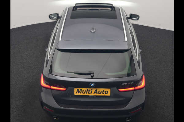 BMW 3 Serie Touring 320e Sportline PHEV Dealer O.H. | SOH 95,4% | Panodak | Adaptive Cruise | Camera | Sfeerverlichting | Sportstoelen Verwarmd | BLIS | Apple Carplay | Navigatie | DAB | Plug In Hybrid |