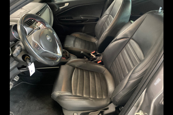 Alfa Romeo Giulietta 1.4 Turbo MultiAir Super | Automaat| Pack Lusso | Leder | Navigatie | WORDT VERWACHT