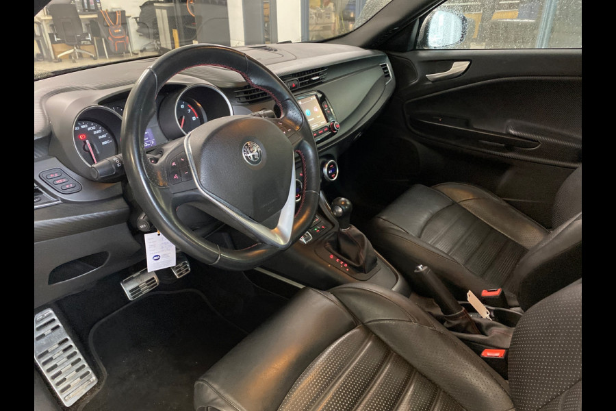 Alfa Romeo Giulietta 1.4 Turbo MultiAir Super | Automaat| Pack Lusso | Leder | Navigatie | WORDT VERWACHT